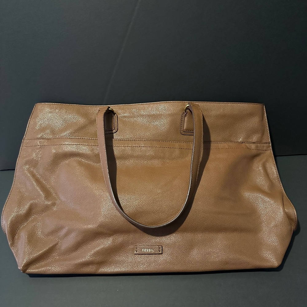 Fossil Tote bag